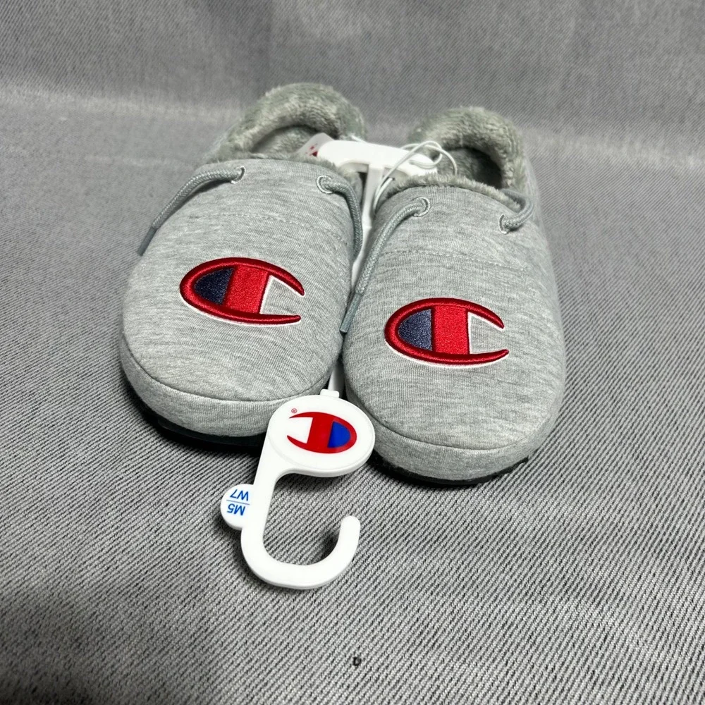 Champion Slippers Mens Size 5 Gray University 25 Faux Fur Lined Moccasin Loafers